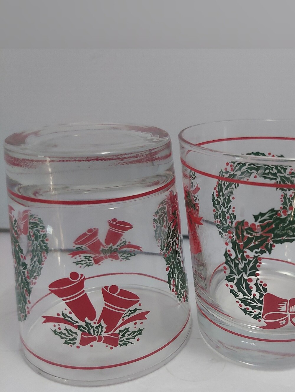 Christmas Holiday Ornament Wreath Lowball Drinking Glass Lot Of 2 JCPenney '80s